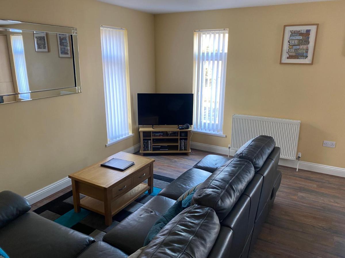 Appartamento Station House Merthyr Tydfil Esterno foto